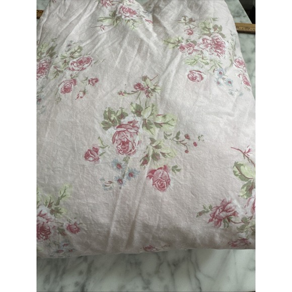 Farmhouse Rachel Ashwell PINK Rose Buds Full Fitted Sheet - Picture 1 of 5
